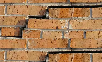 Brick wall with serious structural damage in Stockton, CA